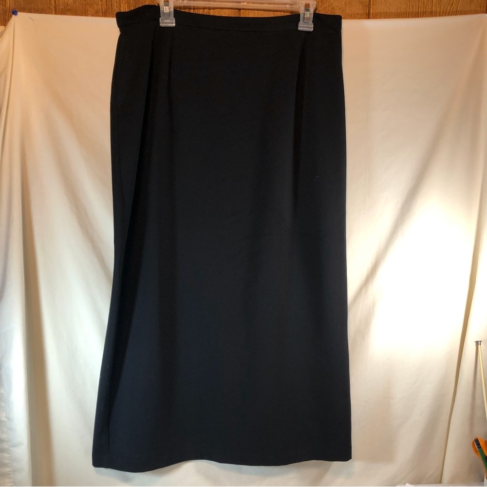 Sag Harbor Stretch woman’s black dress shirt 16